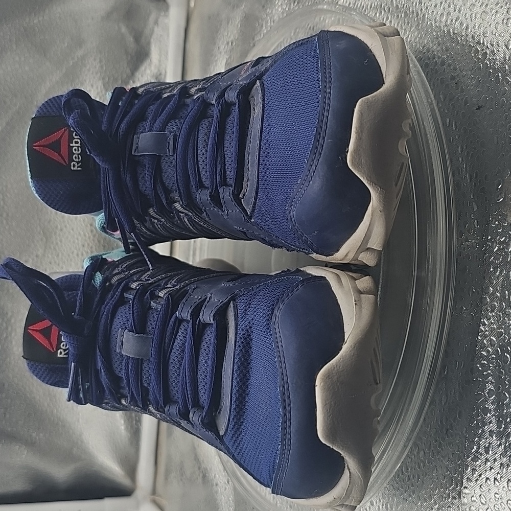 A Blue Reebox Sz8